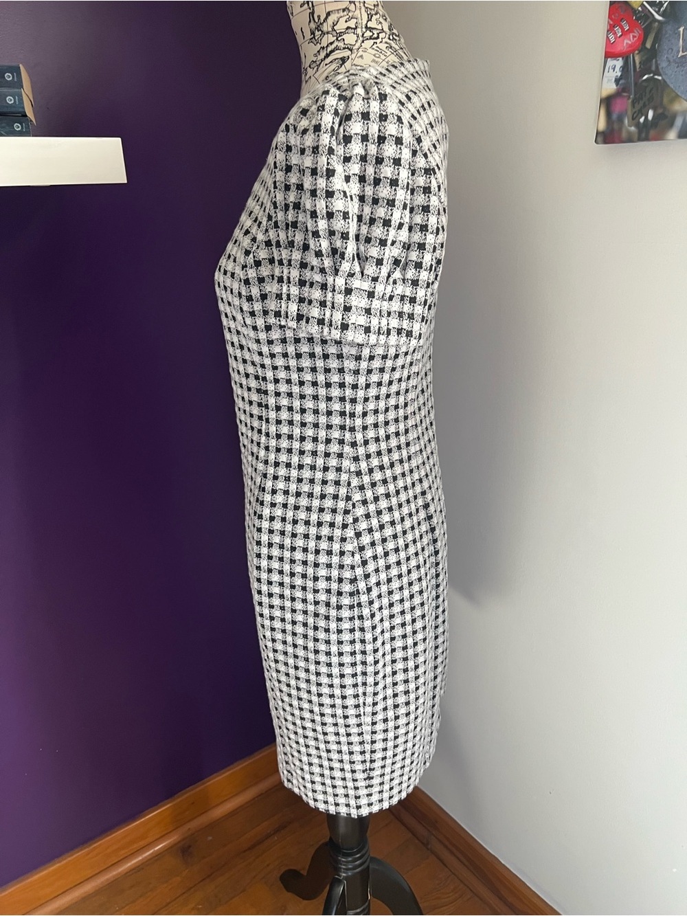 DKNY Black and White Houndstooth/Plaid Dress with Puff Sleeves - Picture 5 of 9